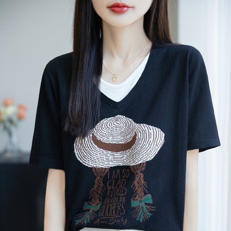 Color-Blocked Fake Two-Piece Loose Pullover Short-Sleeve T-Shirt for Girls, Summer Thin Comfortable Niche Women's Top Trendy Fashion Color-Blocked Fake Two-Piece Loose Pullover Short-Sleeve T-Shirt for Girls, Summer Thin Comfortable Niche Women's Top Trendy Fashion