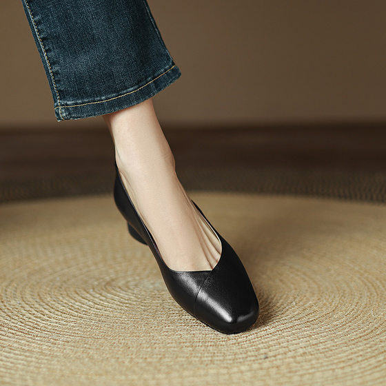 Flat Shoes 2025 Spring New Women's Shoes Thick Heel Low Heel Fashion Shoes Low-top Shoes Retro Shallow Mouth Sheepskin Single-layer Shoes for Women