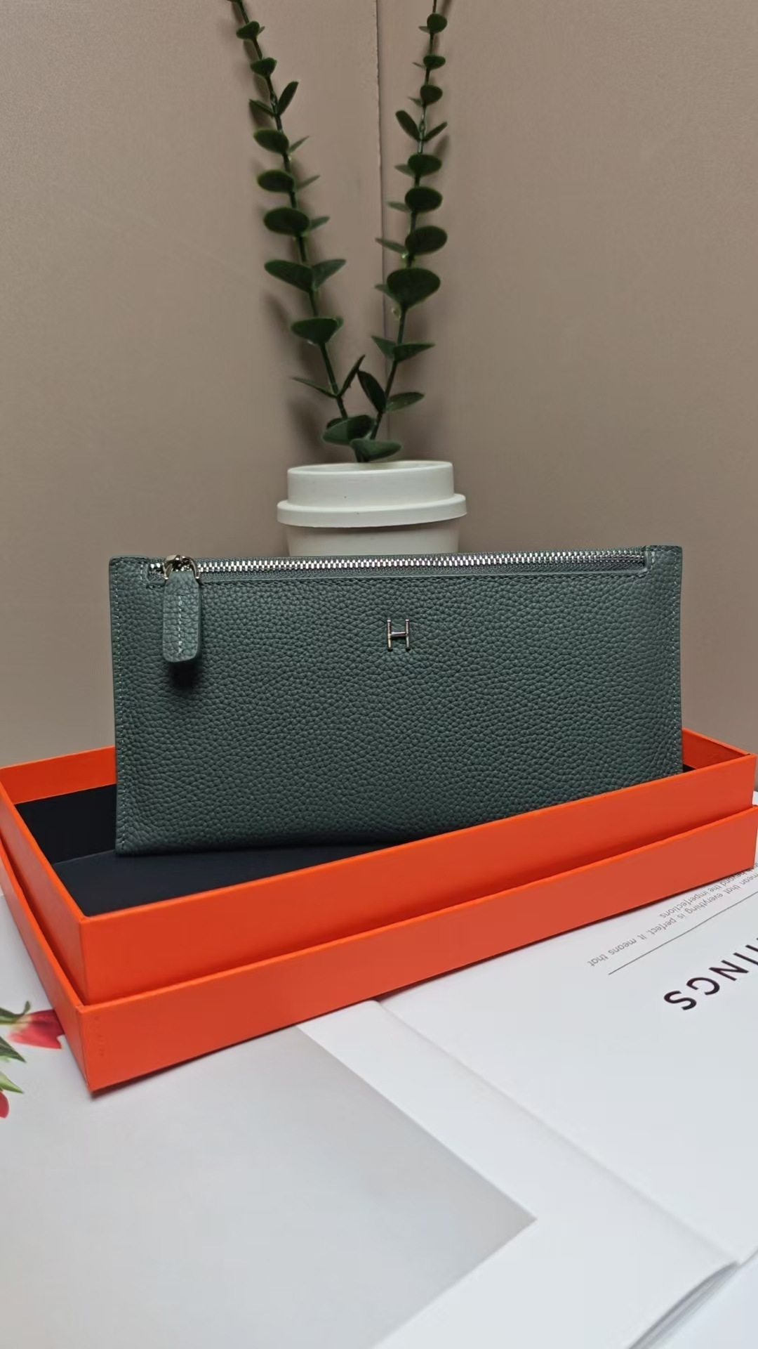 Green wallet, box, genuine leather