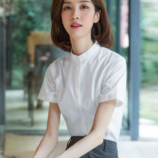 暗いボタンの立襟の韓国版の女性の職業のシャツのカジュアルな婦人服の上着の大きいサイズの長袖の防走光の白いシャツ
