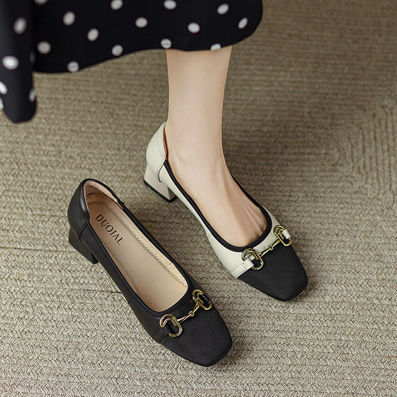 All-Match Milk Shoes Women's 2023 New Korean Style Chanel Style Square Toe Shallow Mouth Metal Buckle Super chic Soft Sole Shoes