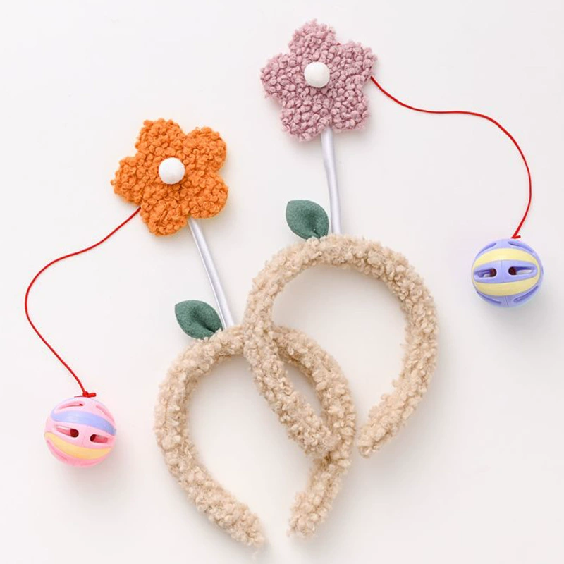 Малышка уговаривает ребенка артефакт