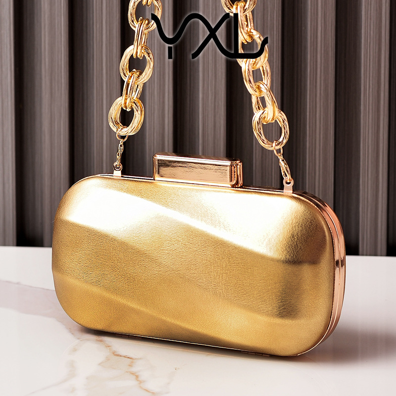 Nuevo metal transfronterizo textura bolsa de cena plateada brillante cuero bolsa de fiesta cadena bolsa de vestido bolsa de novia bolsa de noche