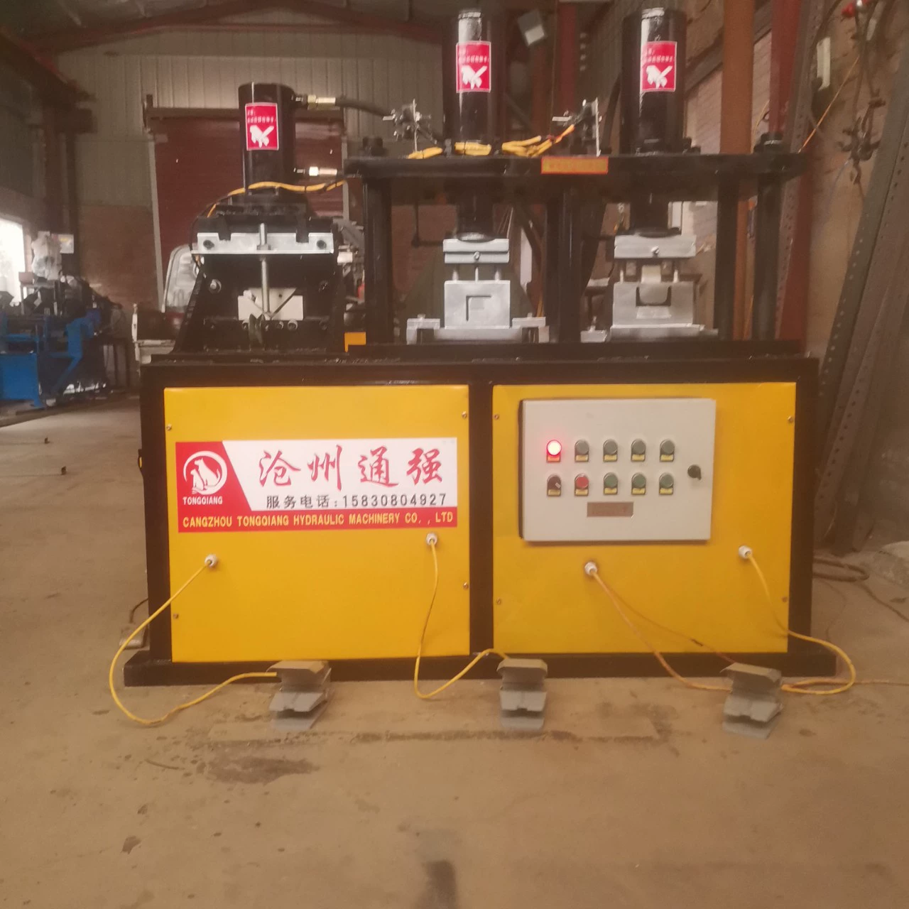 Гидравлическое угловое железо для резки штамповки стальной штанг точность. Простая операция.