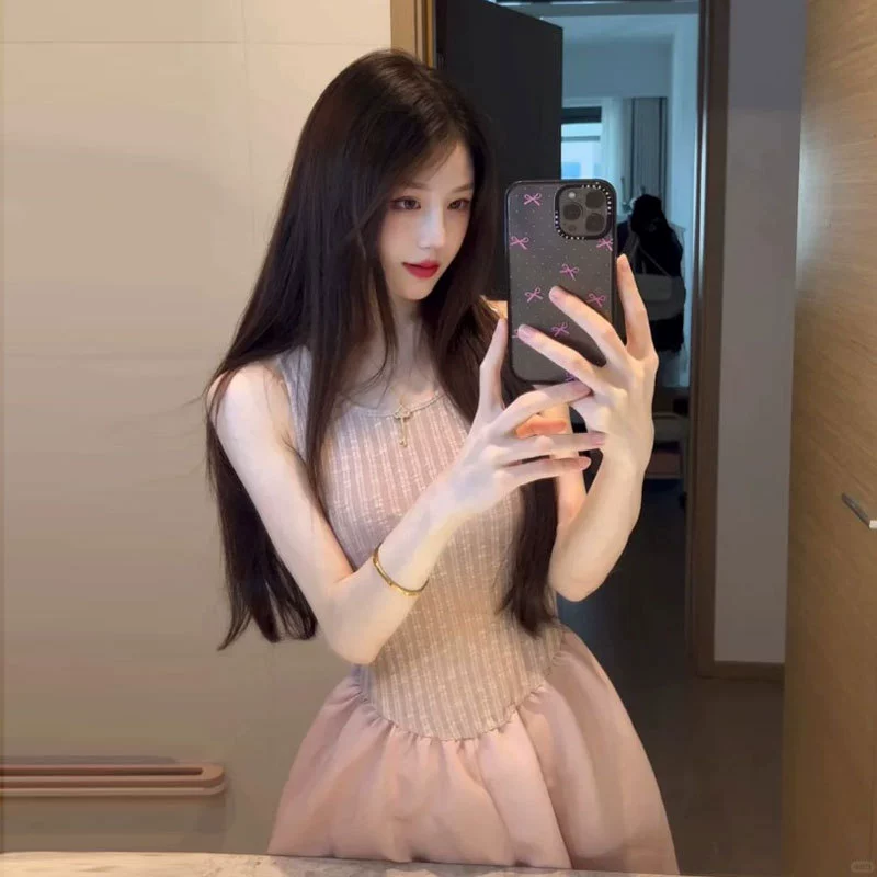 Юбки Guangzhou Thirteen Lines красивы, уникальны и красивы. Розовое трикотажное платье-жилет без рукавов на подтяжках.