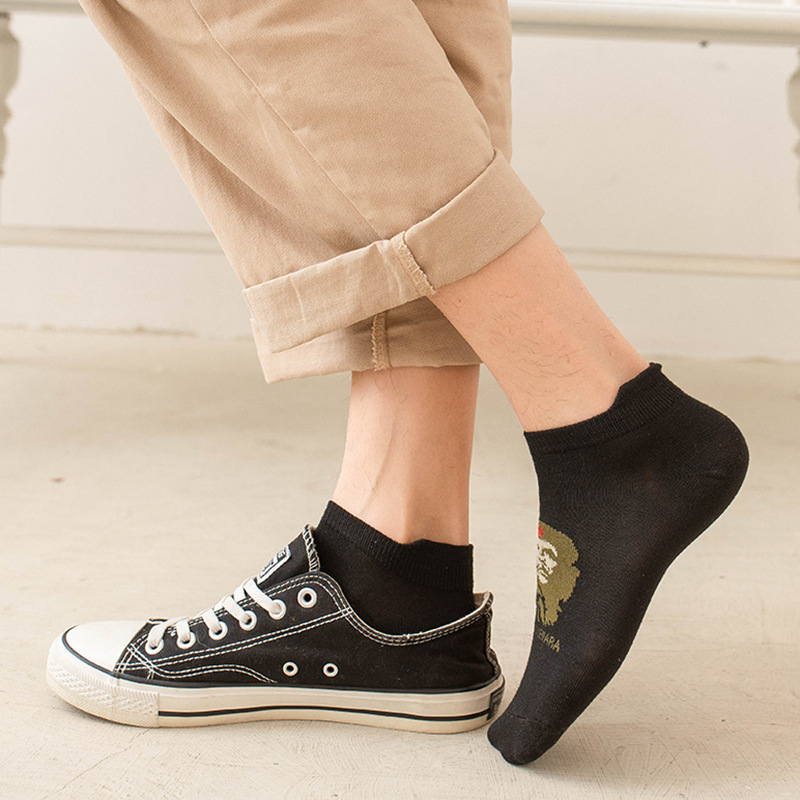Los hombres de moda chegevara Avatar calcetines primavera y otoño Four Seasons de los hombres de punto personalizado tubo corto nivel barco calcetines suministro al por mayor