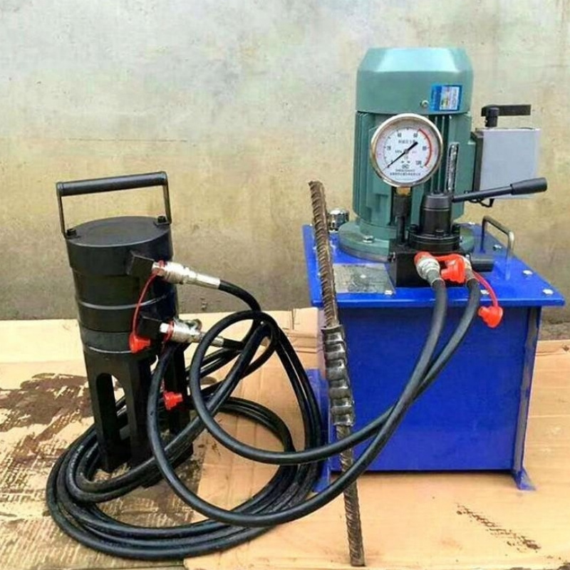 Máquina de extrusión en frío de refuerzo de dos cilindros con alta velocidad de formación estándar de cabeza de muelle