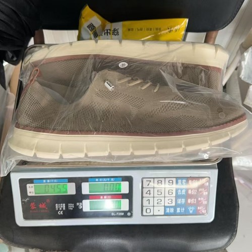 2025 Lightweight Strap Casual Men's Shoes Breathable Flyknit Loafers Men's Wide Men Loafers