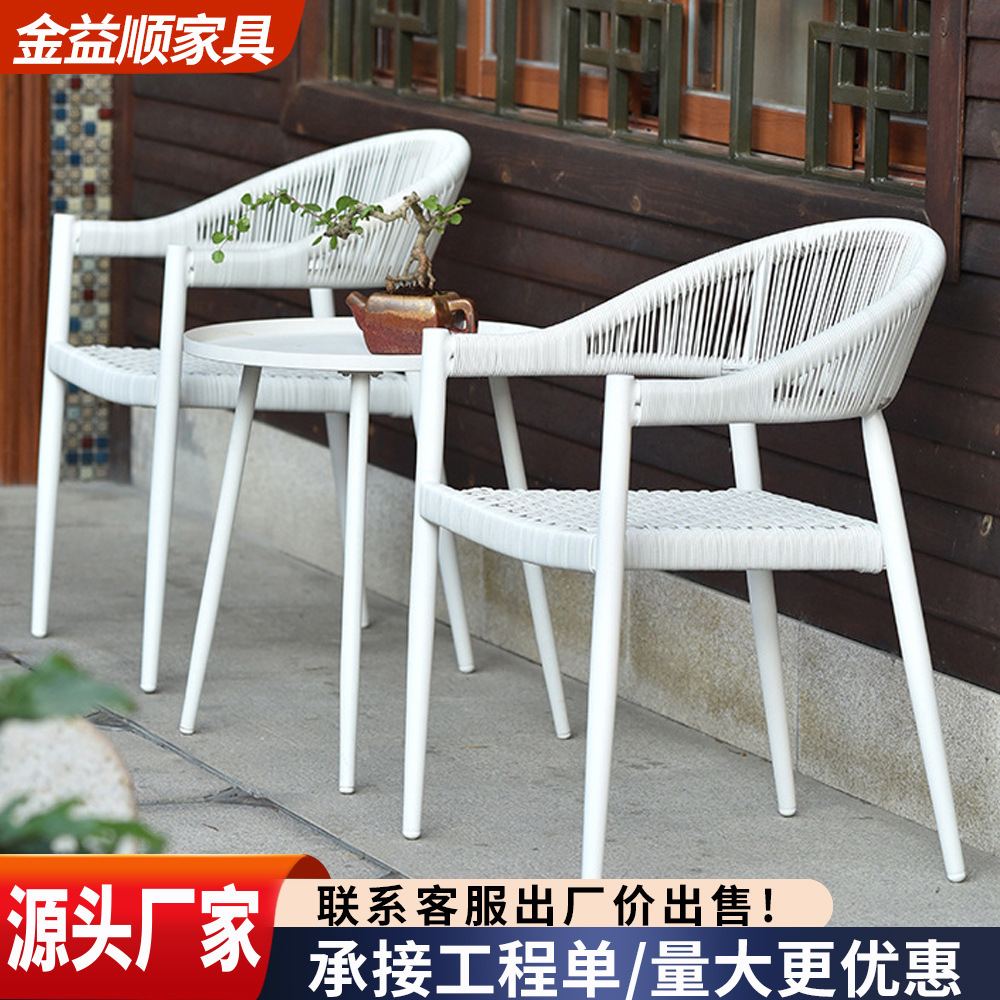 Mesa y silla al aire libre de tela de caña combinación de patio de hotel terraza jardín balcón café tela de caña mesa y silla de lujo al aire libre