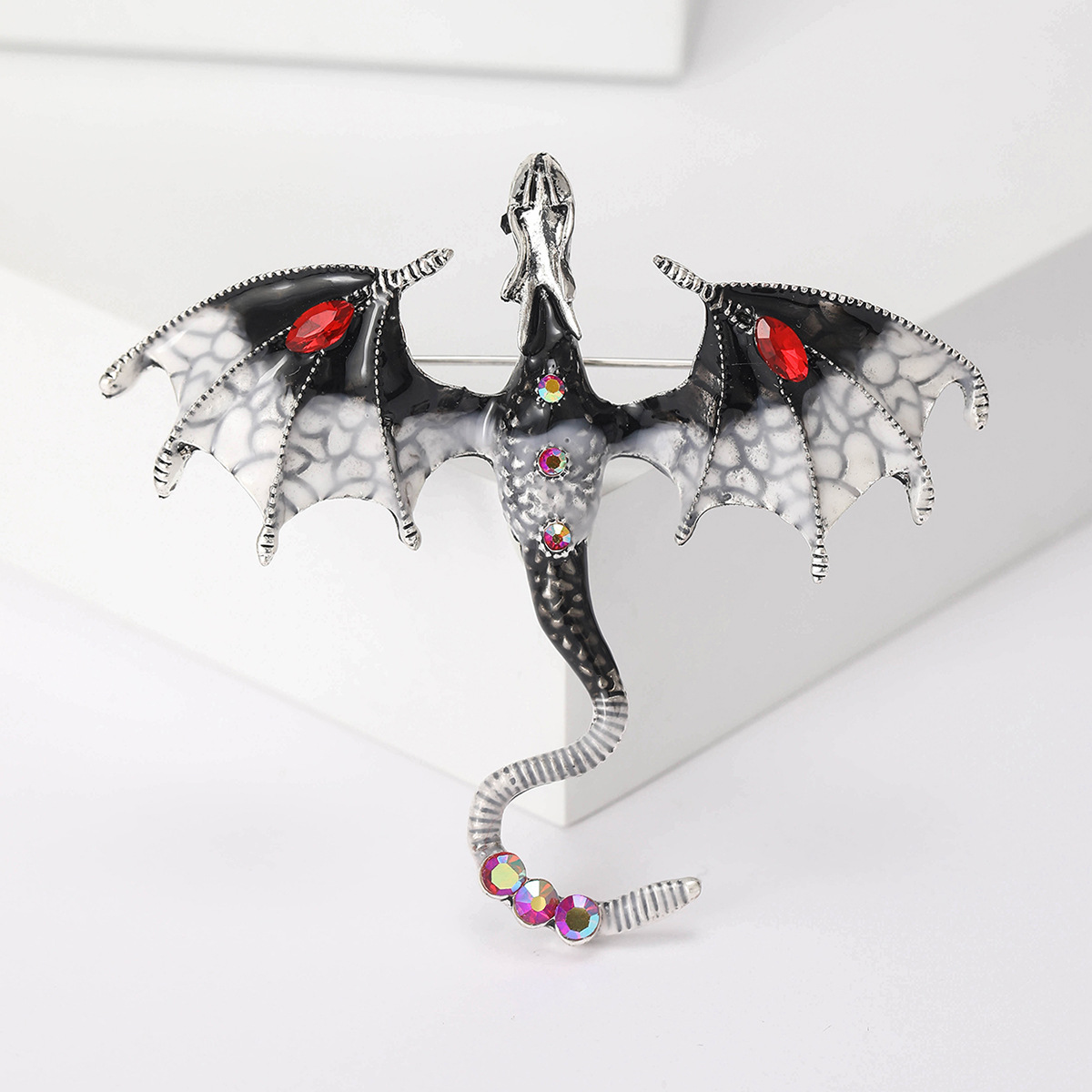 21g Weight Artificial Rhinestones Inlay Material Brooches Classification Banquet, Party, Street Occasion Alloy Material Animal Pattern Women's Gender Enamel Design Casual Style Casual Pin Animal Alloy Enamel Artificial Rhinestones Women's Brooches 28