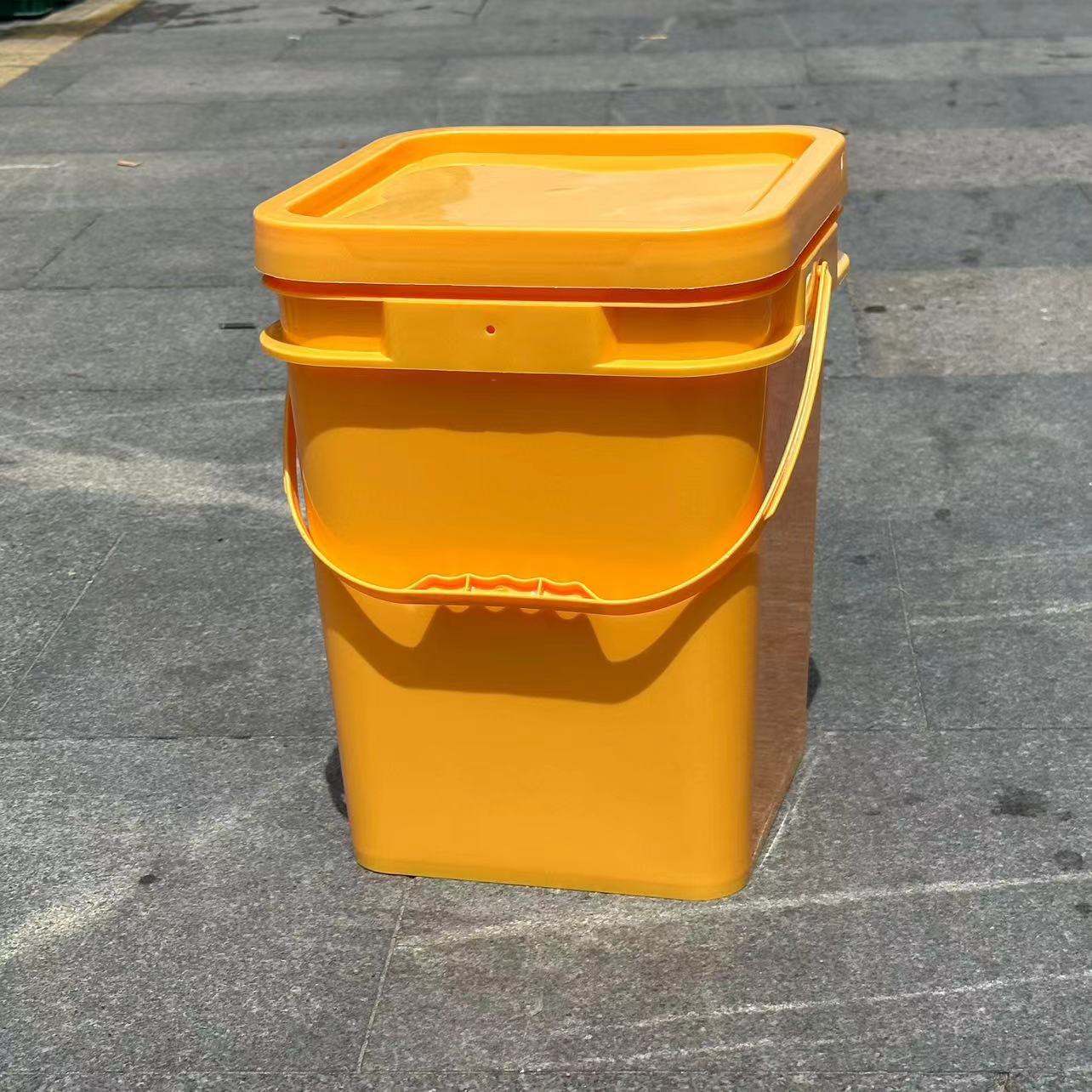 厂方直销 18L油漆桶 润滑油桶包装桶 塑料油漆桶方形五金工具箱