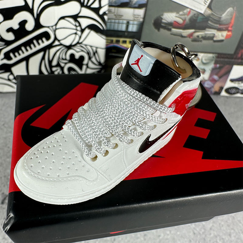 125. off-white + box