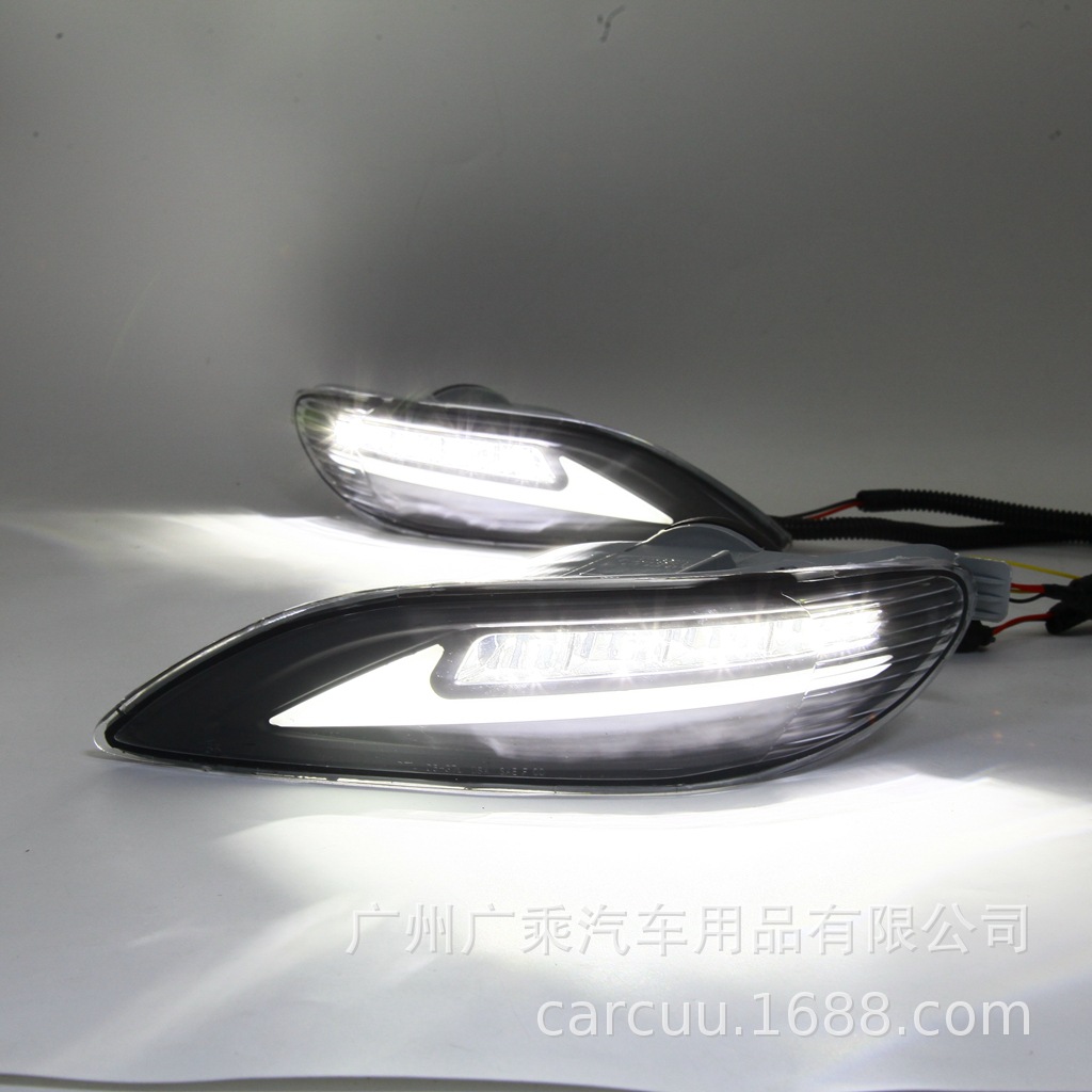 Adecuado para Toyota Corolla 2003-09 luz diurna con luz amarilla de dirección LED luz antiniebla Camry luz diurna