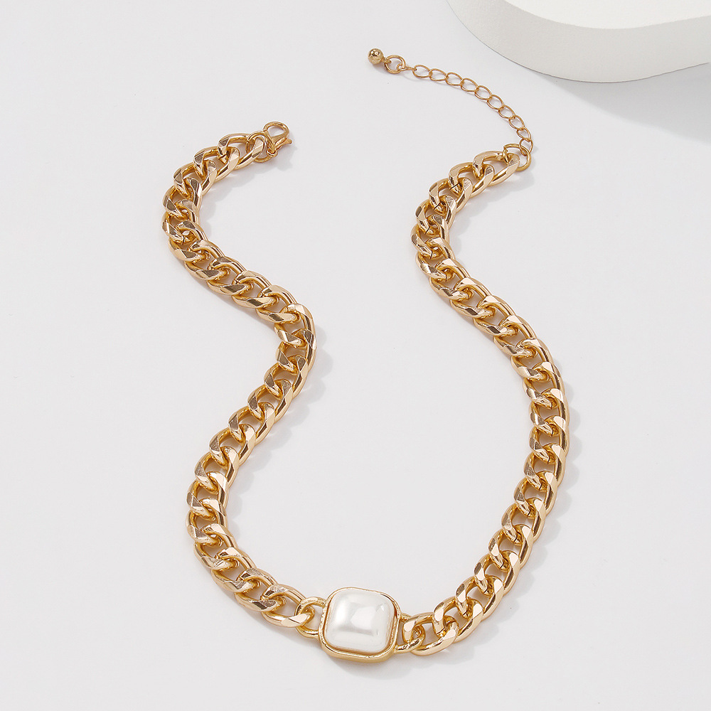Retro Thick Chain Necklace Women's Fashion Geometric Short Necklace display picture 7