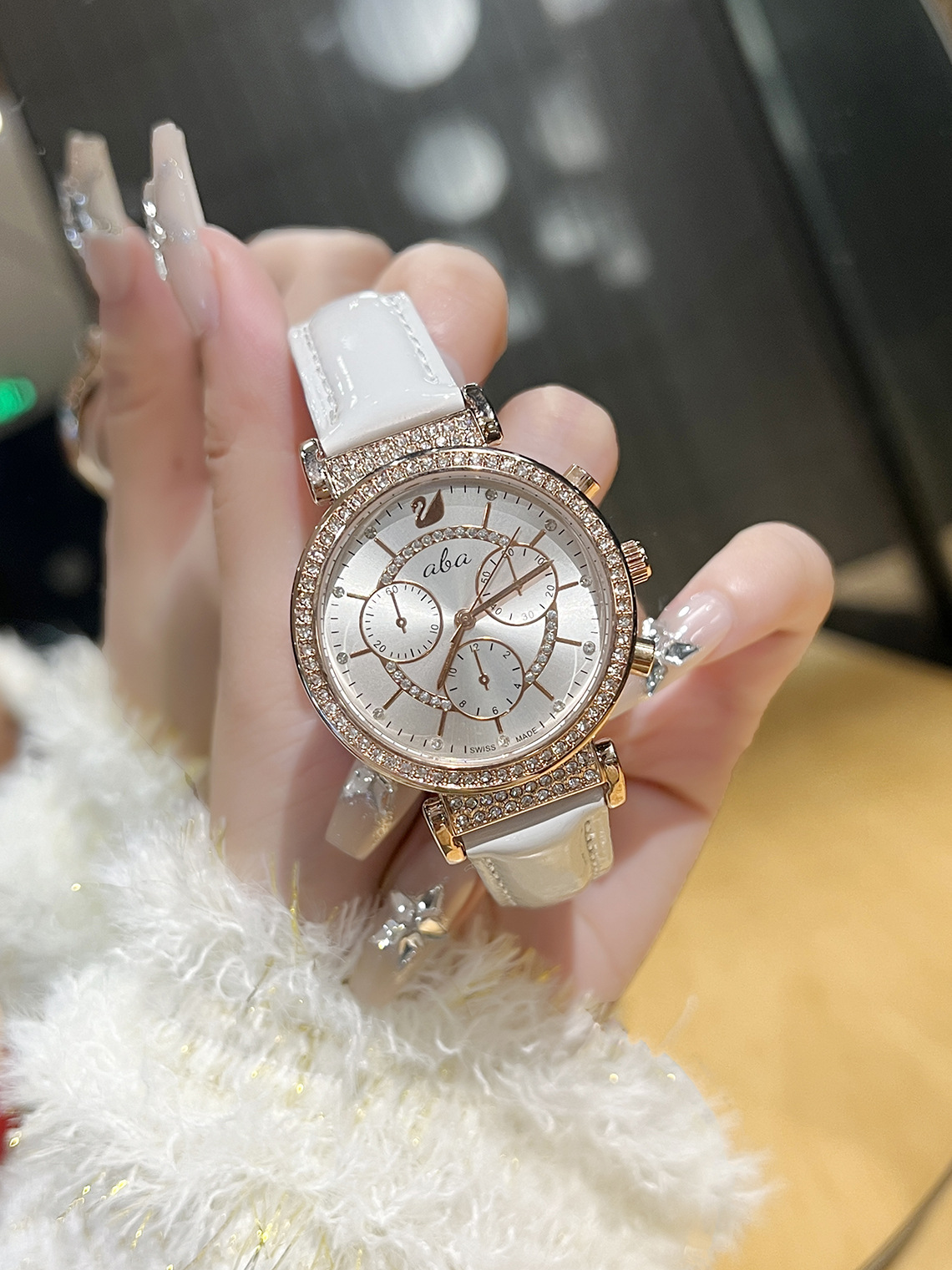 쉘 화이트 가죽 벨트