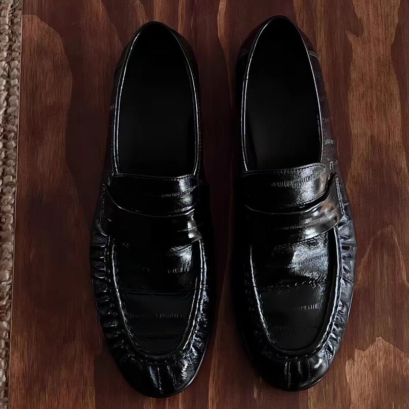 Cowhide version ~ Eel-pattern vintage pleated loafers, flat shoes, chunky heel small leather shoes, women's shoes, single shoes, manufacturer wholesale Cowhide version ~ Eel-pattern vintage pleated loafers, flat shoes, chunky heel small leather shoes, women's shoes, single shoes, manufacturer wholesale
