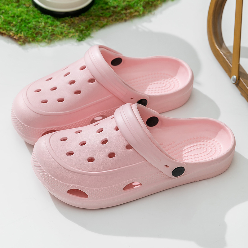 包頭ビーチ洞靴女性夏の厚い底に糞感のあるサンダルを踏んでいます。|undefined