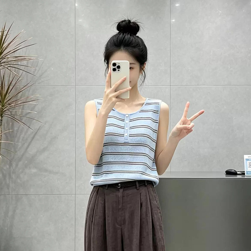 Same Style as in the Mall, 2026 Summer New Versatile Simple Casual Sleeveless Knitted Vest for Women 5H5231721