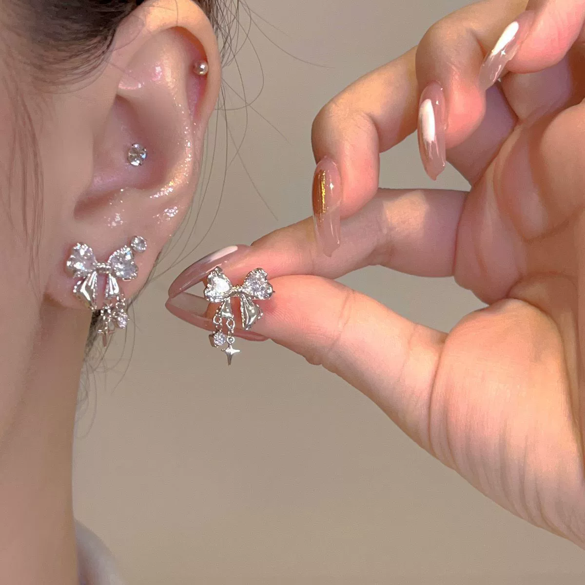 Крупные серьги-атласные жемчужины демисезонные, серебро 925, роскошный стиль, различные дизайны (8–20 мм)