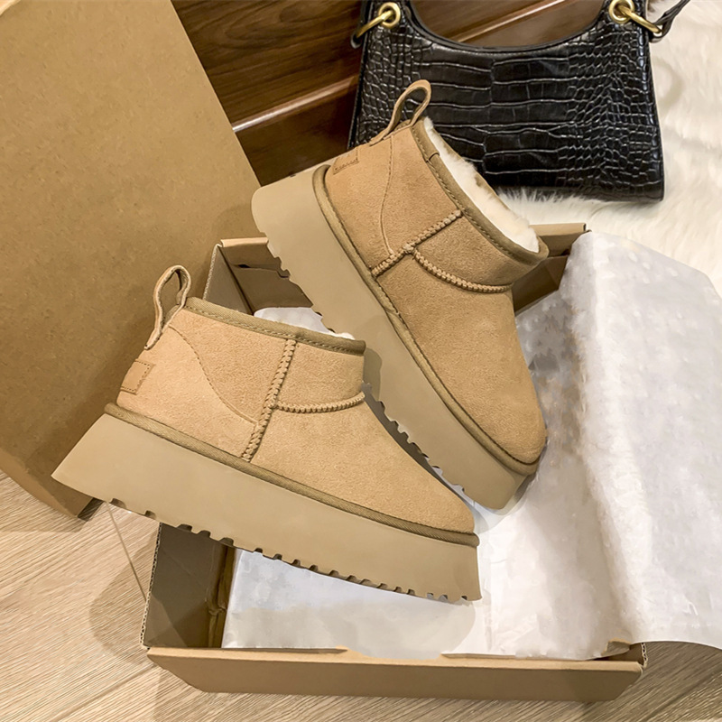 Show de amor ~ Botas de nieve para mujer, invierno 2024, nuevo estilo, plataforma de suela gruesa, piel, botas de lana cálidas