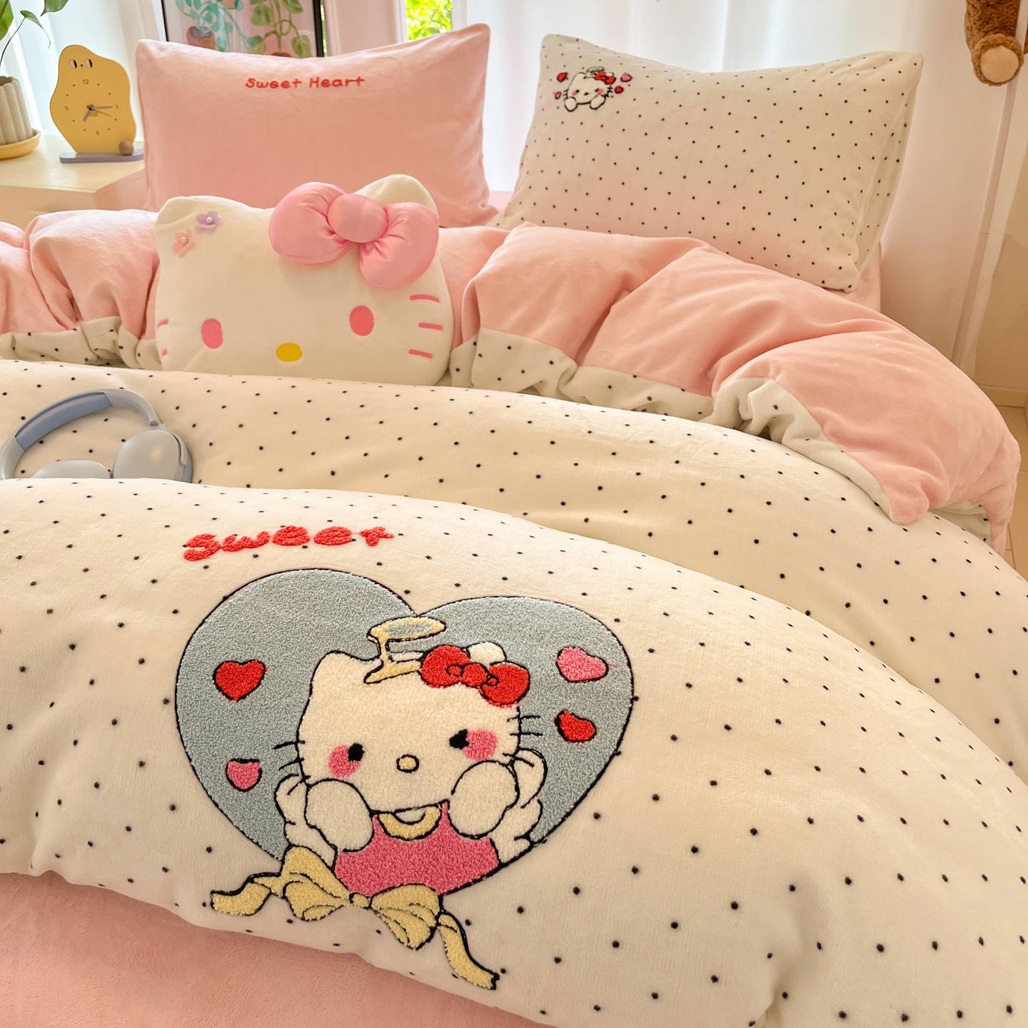 Invierno de dibujos animados de leche de seda cama de cuatro piezas en invierno de seda de coral calentamiento sábanas cubiertas de cama de tres piezas