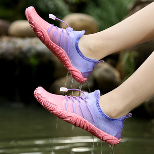 Outdoor Wading Shoes 2022 New Beach Hiking Rock Climbing Tracing Shoes Men's and Women's Indoor Sports Treadmill Fitness Shoes