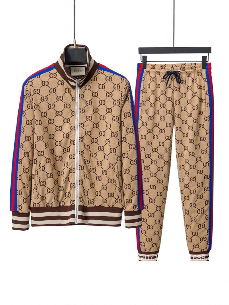 Kişi idman kostyumu: zip jaket və şalvar, hərfli print