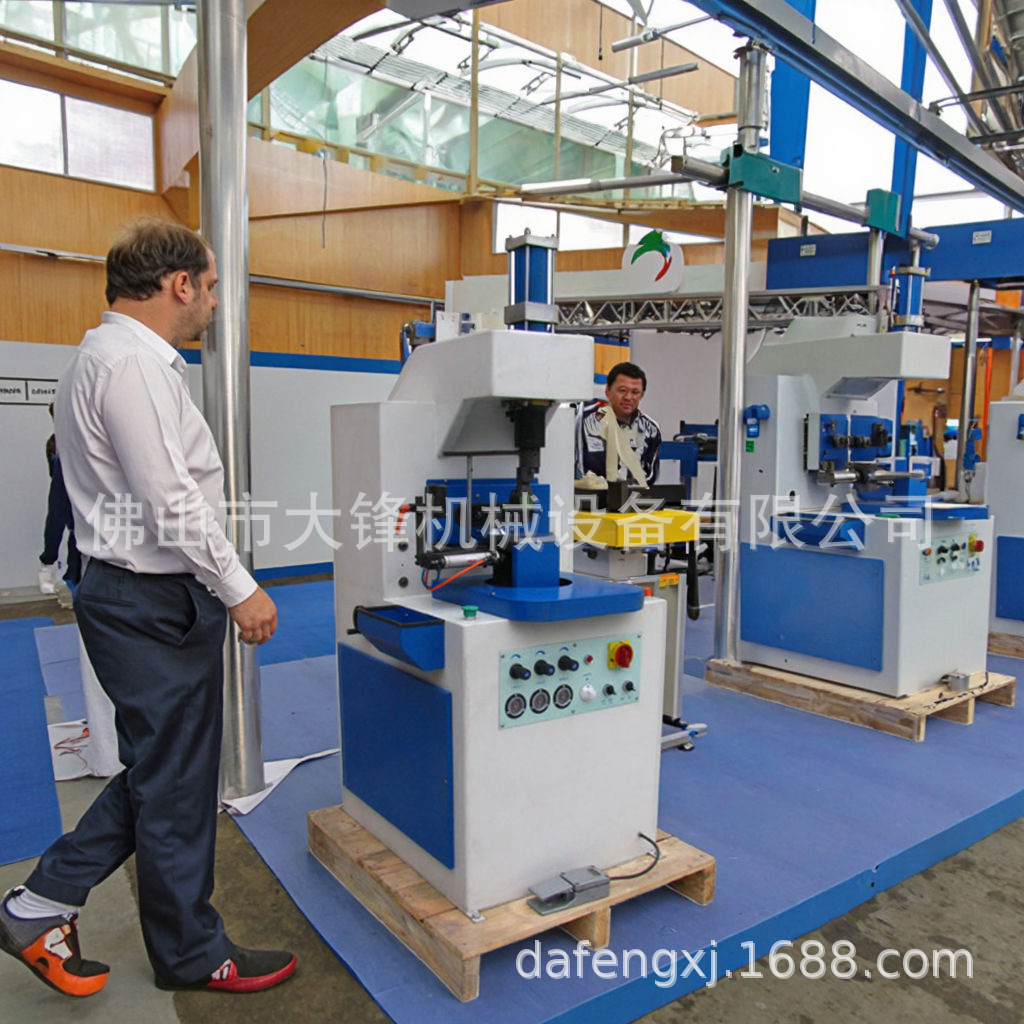 ��Ь����ֱ��ŮЬЬ��Ьͷ��Ħƽ�����߸�Ь��Ьͷǰ����ƽ��ƽ��