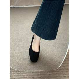 平底通勤百搭单鞋女鞋2025春秋新款圆头黑色工作鞋绒面浅口豆豆鞋