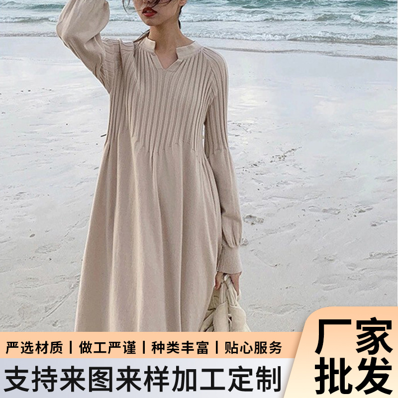 2024跨境秋冬V领日系显瘦连衣裙宽松气质休闲百褶针织裙批发百搭