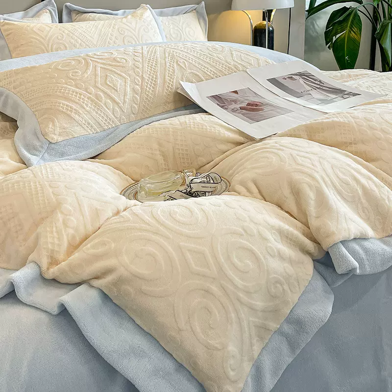 A类母婴级牛奶绒四件套加厚婴儿雕花绒三件套批发秋冬保暖绒被套.