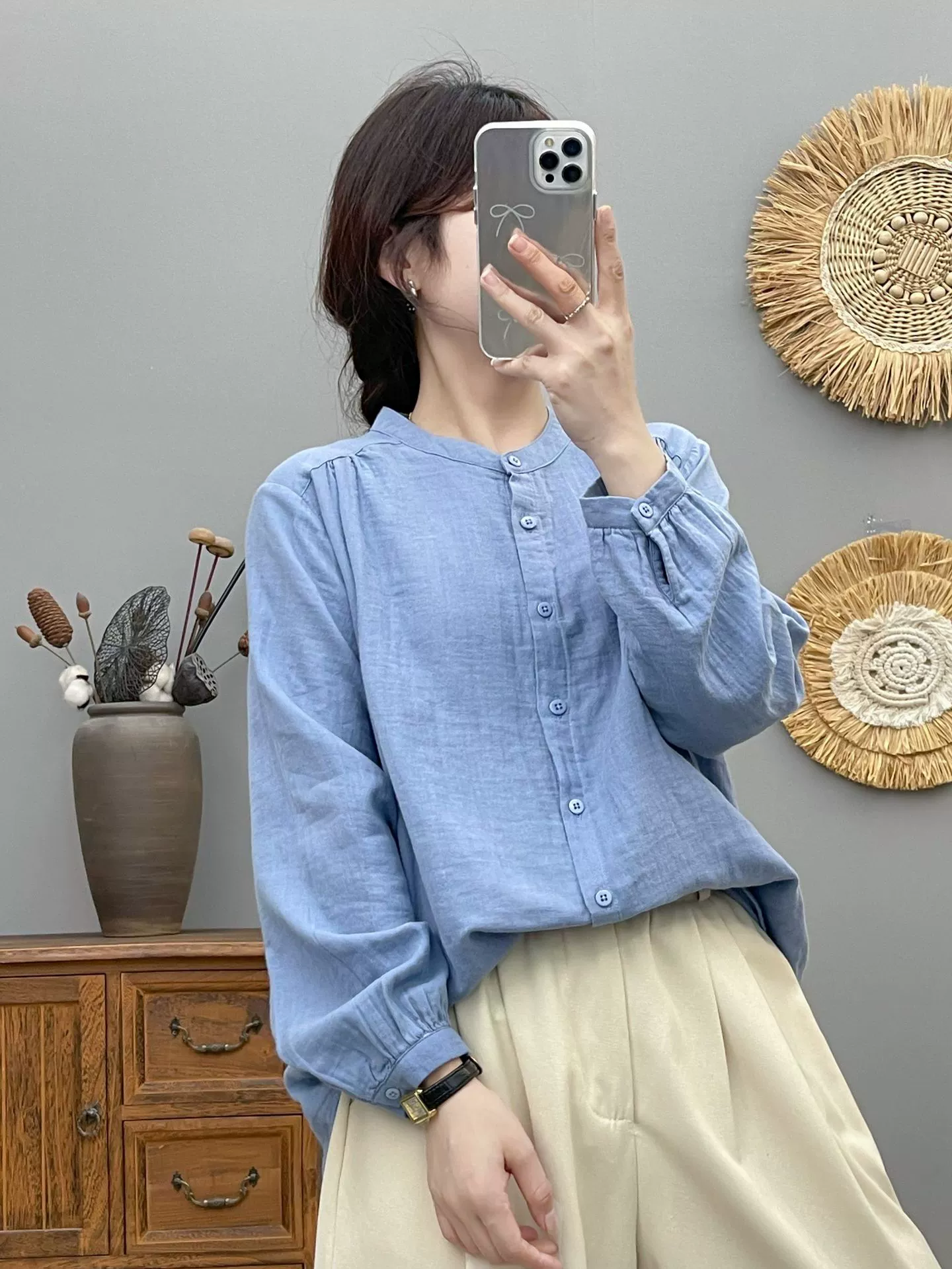 Новая корейская версия 2025 весенняя минималистская свободная хлопчатобумажная рубашка с длинными рукавами женская двухслойная пряжа воротник сплошной топ