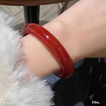 天然巴西红玛瑙手镯少女款镯子本命年扁条原色红冰种玉髓首饰礼物