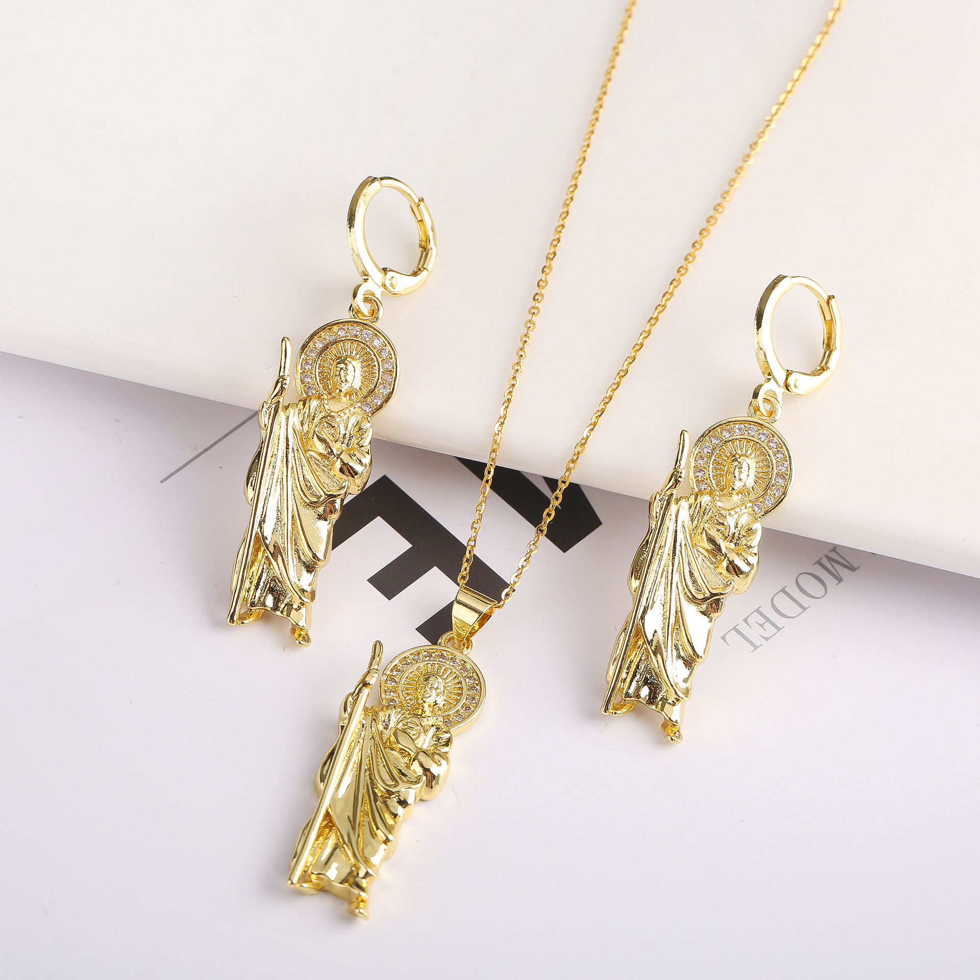 Copper 18K Gold Plated Simple Style Classic Style Inlay Color Block Rhinestones Jewelry Set display picture 4