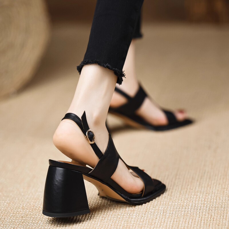 Light Luxury Brown Retro Sandals for Women Thick Heel Soft Leather 2025 Summer New Open Toe Fashion High Heel Roman Shoes