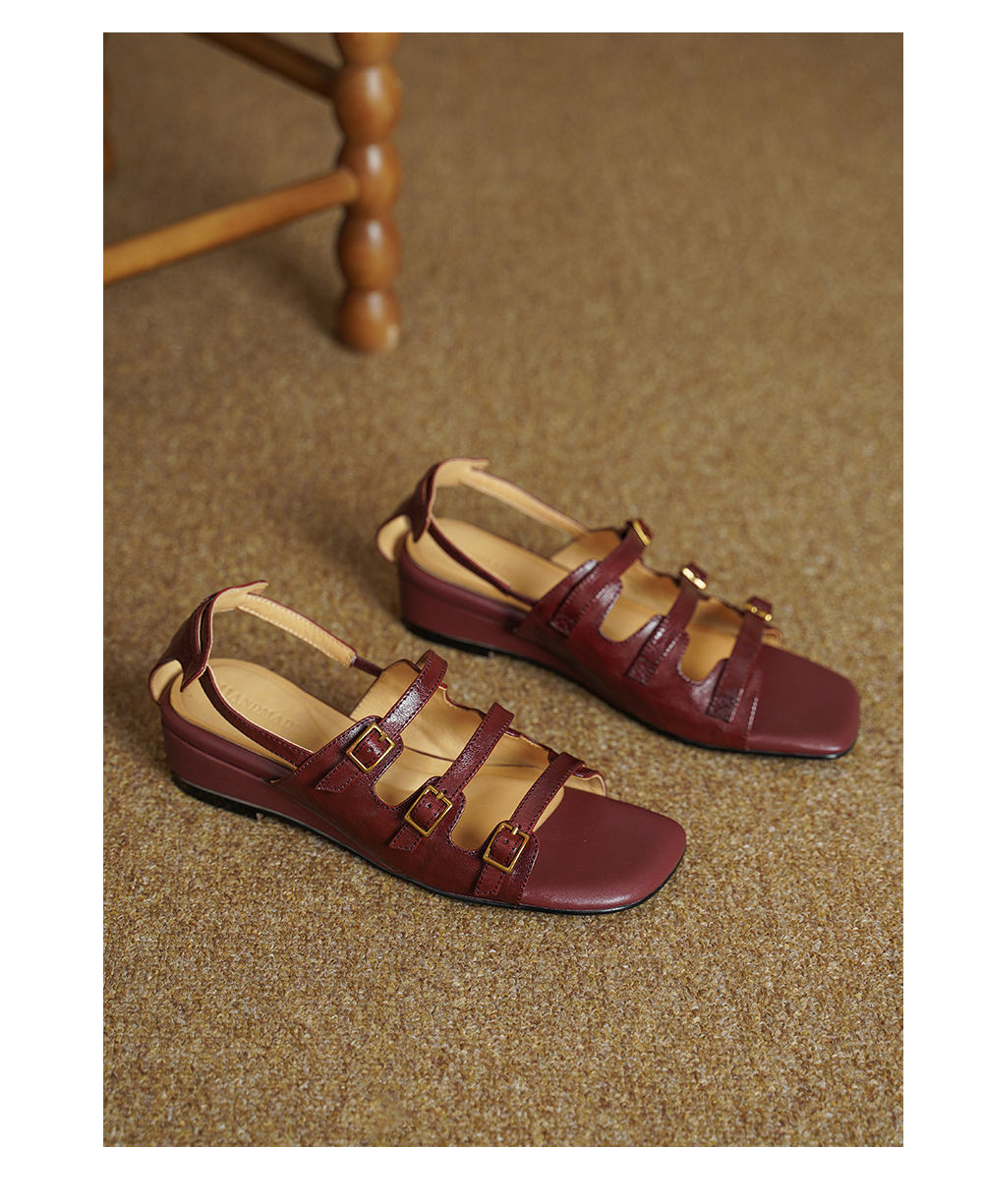 Sandal nữ hở mũi đầu vuông cổ điển quai ngang khóa cài gót thấp — màu be chi tiết 12