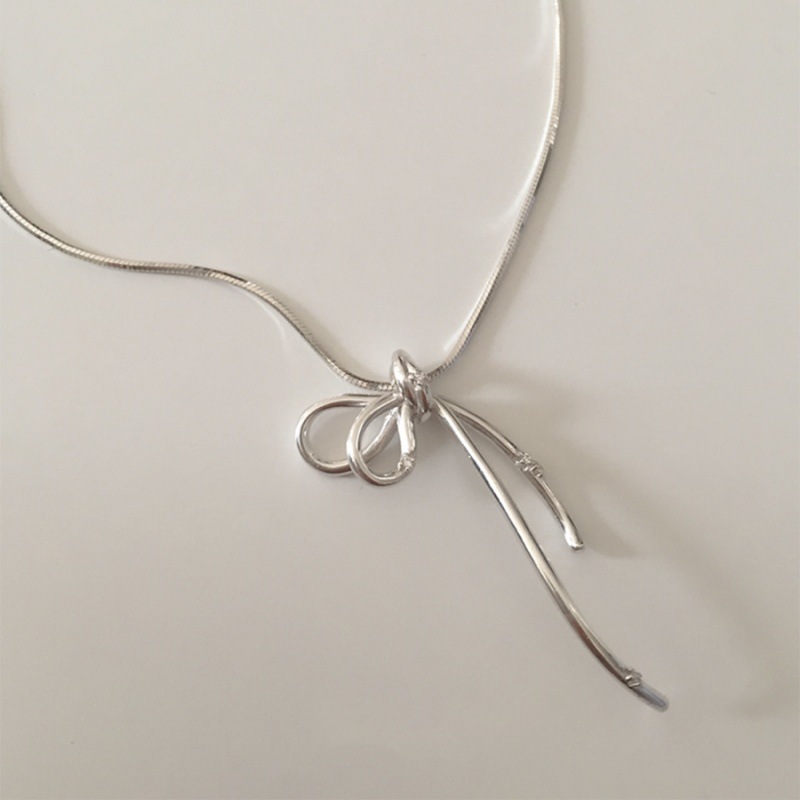 S Korean Edition Line Bow Knot Necklace, Unique Instagram Design, Snake Bone Chain, Pure Silver Necklace_voghion.com