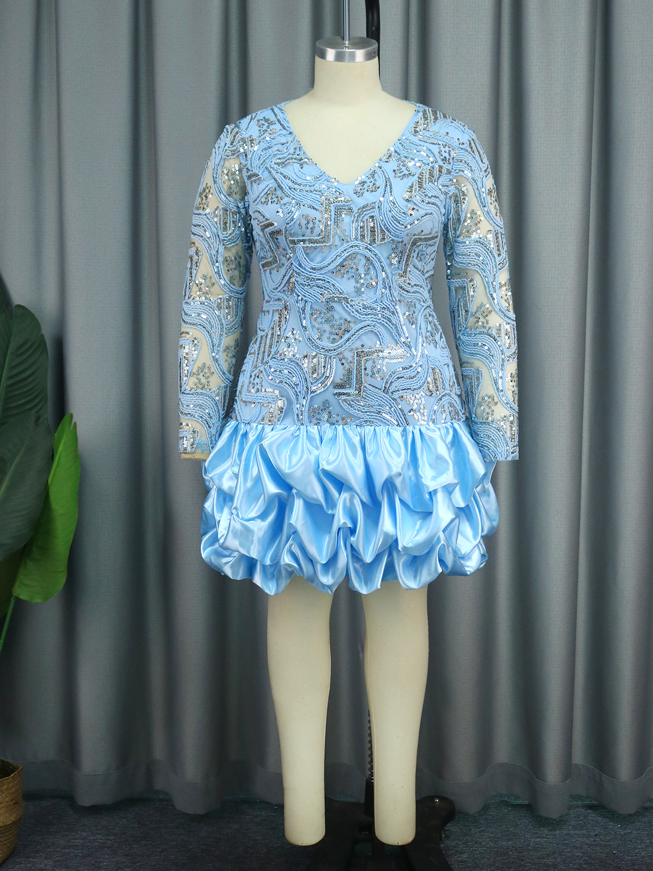 Dámske oblečenie Letné nové flitrované šaty s výstrihom do V Párty vrstvené šaty_voghion.com