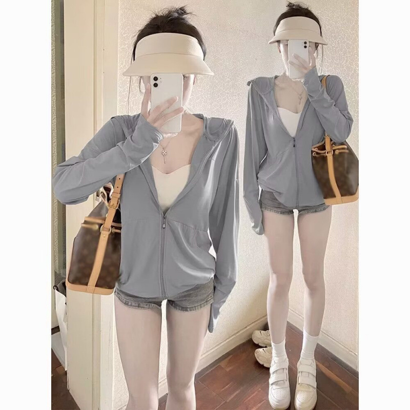 Dropshipping cross-border ice silk sunscreen clothing for women, 2026 new summer model, UV protection, loose and versatile