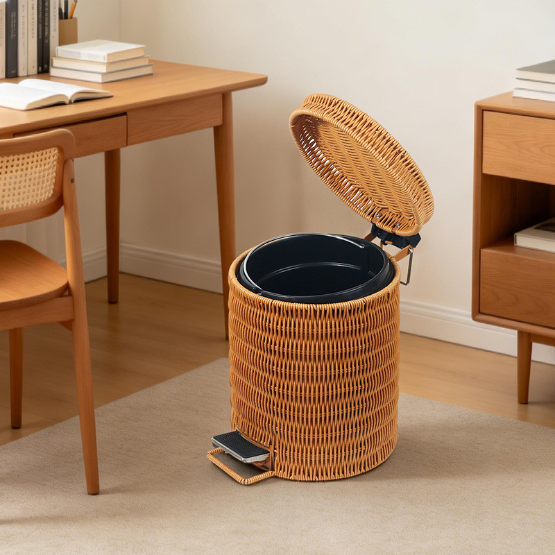 Direct sales from the manufacturer, exported to Europe, America, and Japan, new model covered trash bin for use in guesthouses, hotels, bedrooms, and homes, simple style rattan