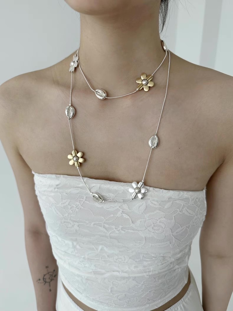 55g Weight Electroplated Gold Plating Process Golden Plated Plating Material Alloy Pendant Material Long Necklace Classification Alloy Chain Material Alloy Material Flower Pattern Trendy Bohemian Floral Metal Long Necklace Sweater Chain Waist Chain Color Block Design Elegant Unisex Jewelry Accessory 2