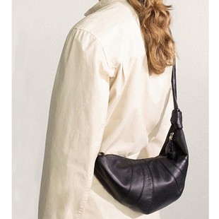 Lem*ieţ�ǰ���Ƥ��С���O�����^Ů�ӿ�ힰ��μ�б�漃ɫ��Ӱ�Ů