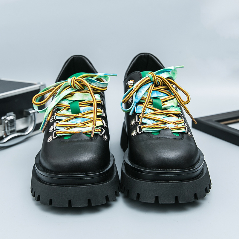 Zapatos de hombre transfronterizos primavera nuevos zapatos de cuero con punta puntiaguda zapatos de comercio exterior de gran tamaño para aumentar la altura zapatos casuales zapatos de cuero de estilista británico