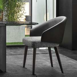 现代简约餐椅家用意式酒店设计师餐桌休闲椅北欧实木洽谈靠背凳子