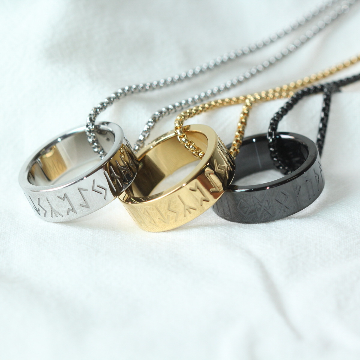 304 Stainless Steel Chain Material 1 Piece Quantity Basic Circle 304 Stainless Steel Plating Gold Plated PVD Coated Men'S Pendant Necklace Men Pendant Necklaces
