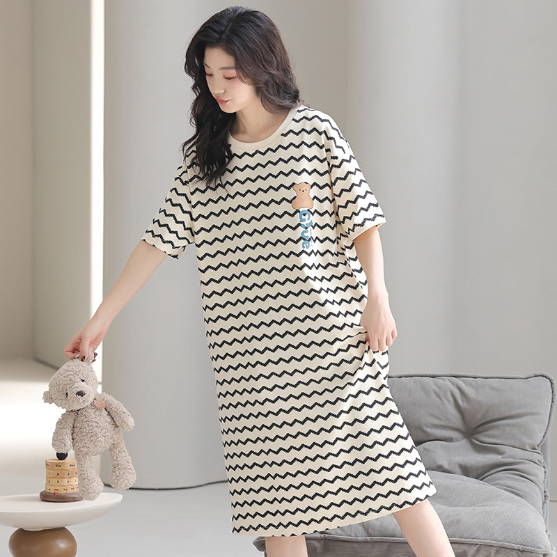 02E88826 여성