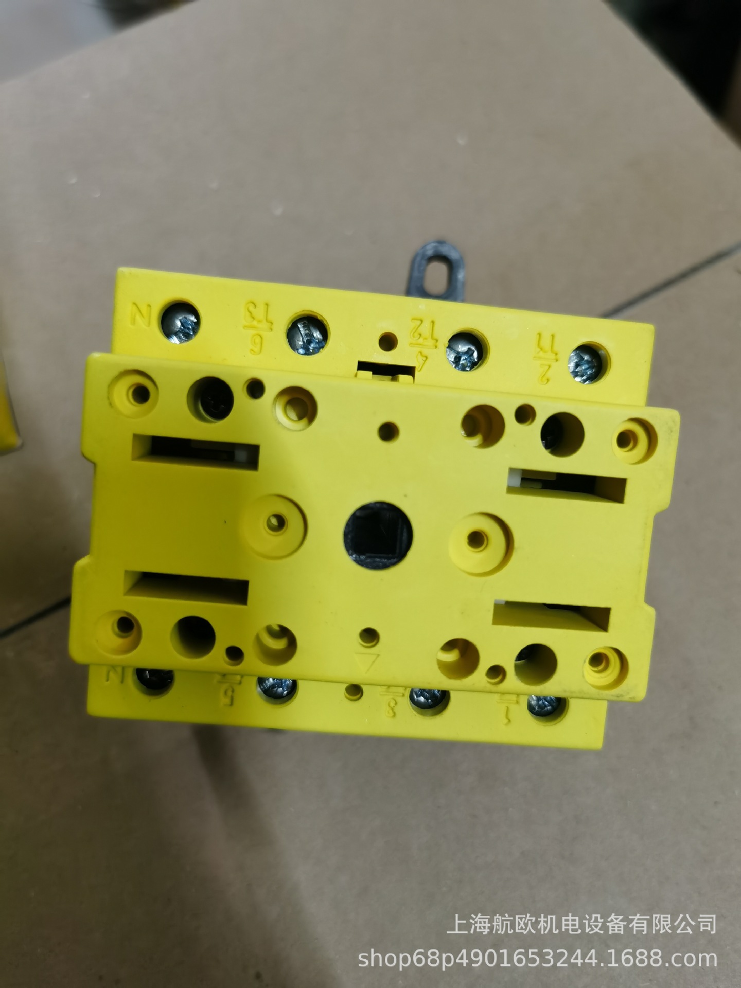 GIOVENZANA开关FA338Z11，P0201068S，PSMC3T0