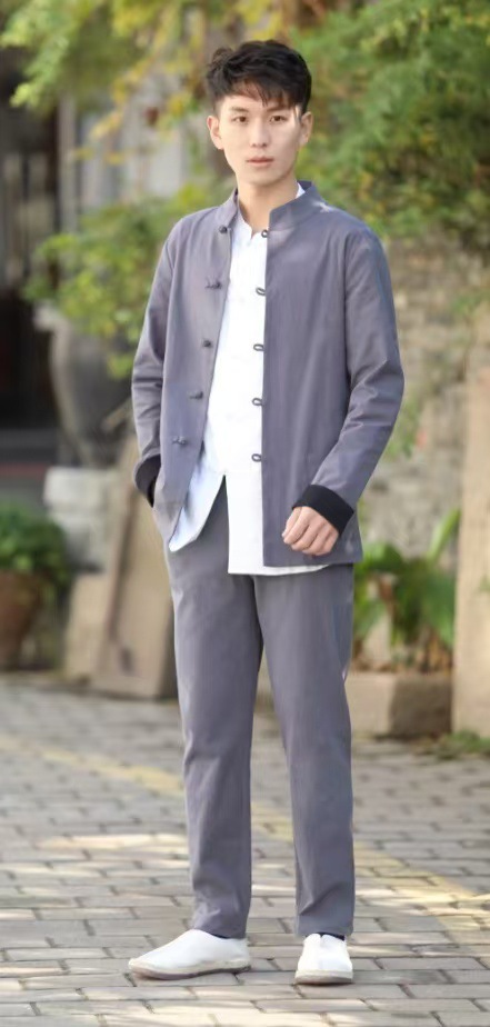 Серый набор весенних и осенних моделей