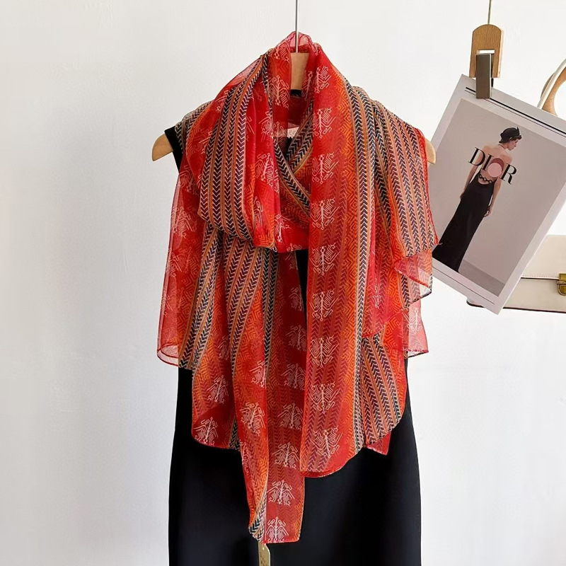 シルクタオル女性2025の新しいマントの外にガーゼタオル三亜海辺のビーチで休暇を過ごすマント