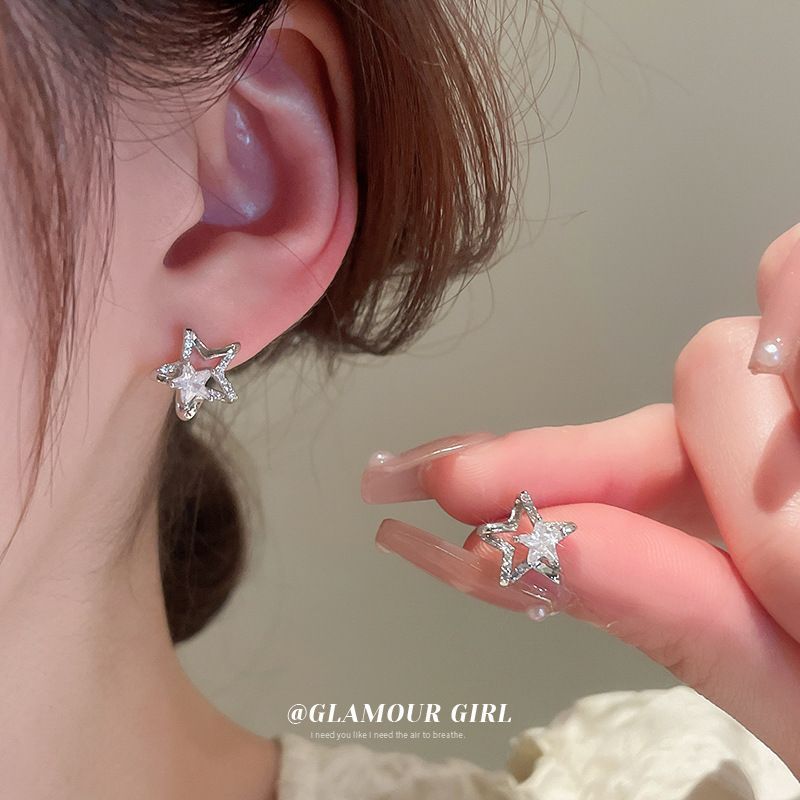 Pendientes de camelia de simulación de aguja de plata Pendientes elegantes retro francés Pendientes de todo fósforo de moda personalizada